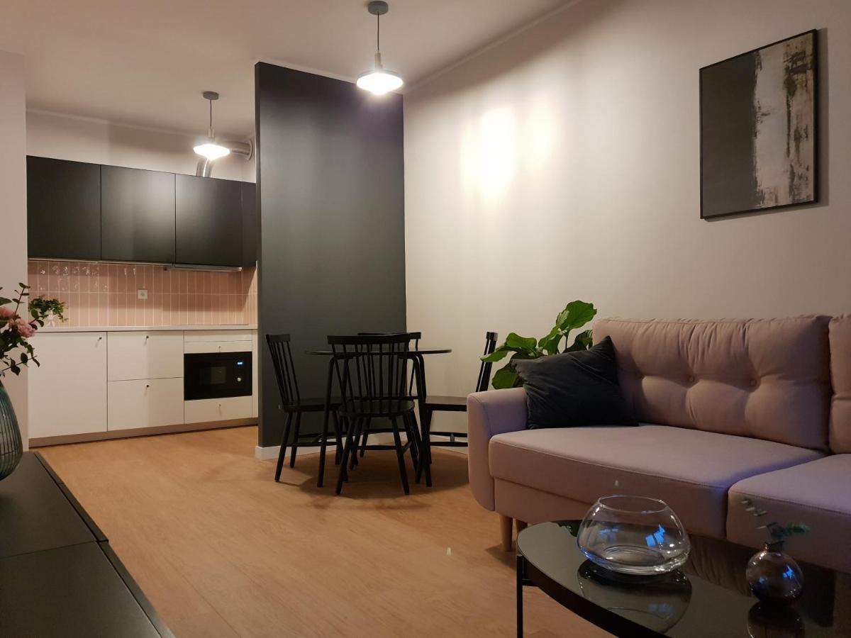 Apartament Male Garbary Poznań Esterno foto