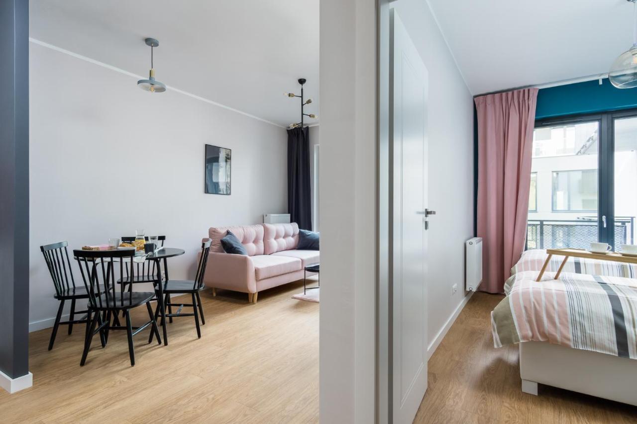 Apartament Male Garbary Poznań Esterno foto